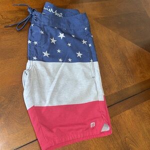 Travis Matthew swim trunks, Mens size 30